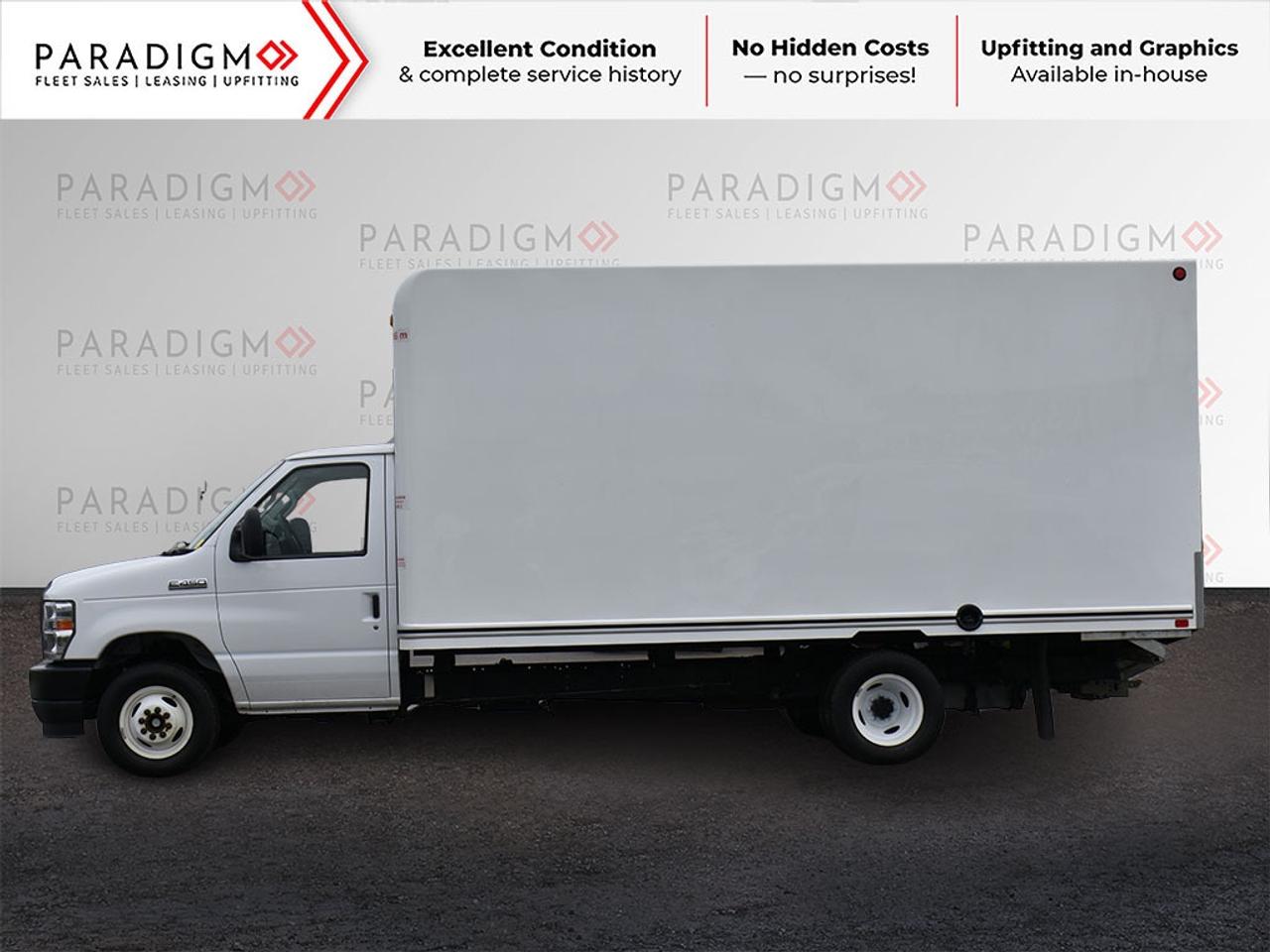 2025 Ford E-450 176" 16 ft Cube Box Standard Truck With Liftgate Photo
