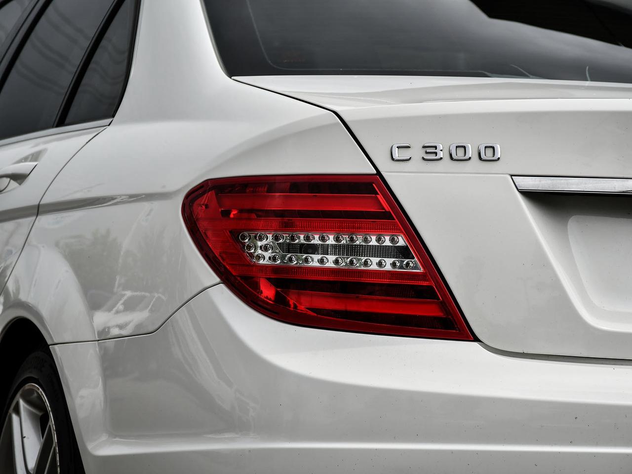 2013 Mercedes-Benz C-Class 4MATIC   V6   AWD   LEATHER   SUNROOF   SOLD ASIS Photo