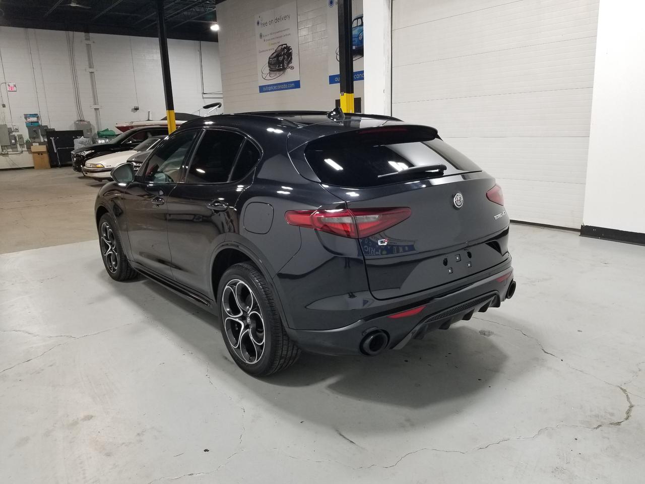 2022 Alfa Romeo Stelvio Ti 4dr All-Wheel Drive Photo4