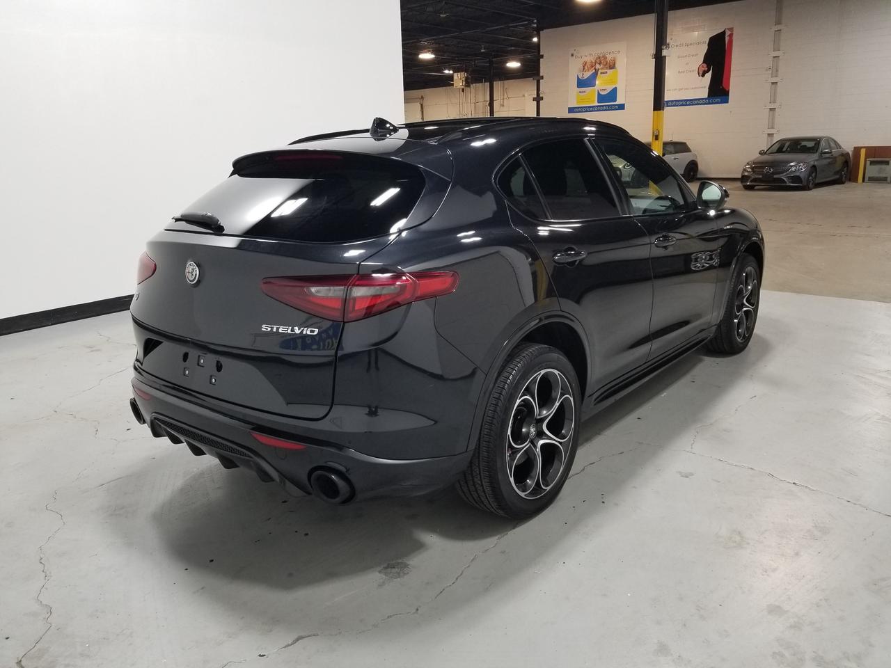 2022 Alfa Romeo Stelvio Ti 4dr All-Wheel Drive Photo