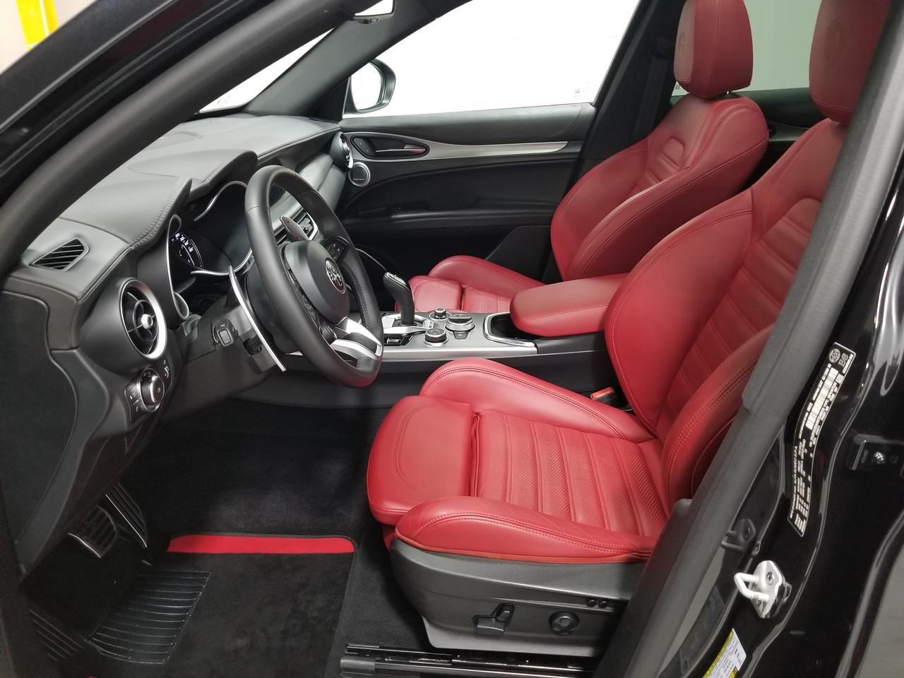 2022 Alfa Romeo Stelvio Ti 4dr All-Wheel Drive Photo