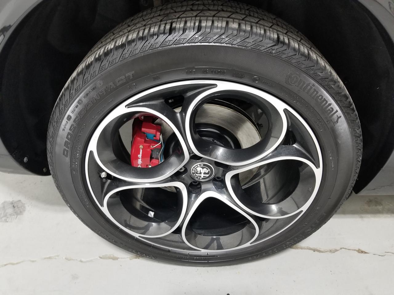 2022 Alfa Romeo Stelvio Ti 4dr All-Wheel Drive Photo