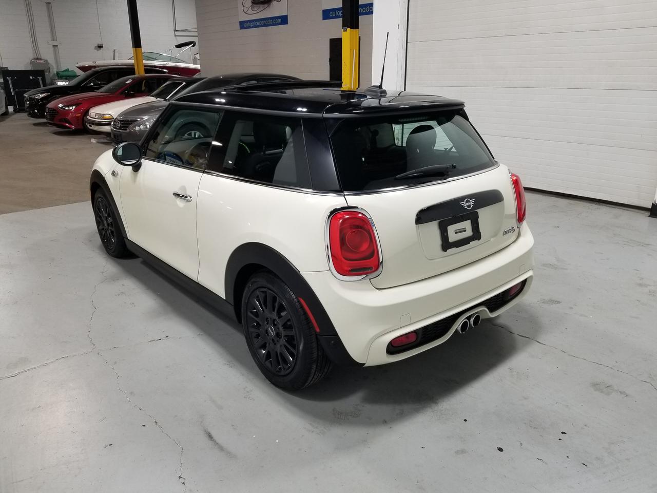 2019 MINI 3 Door Cooper S 2dr Hatchback Photo4