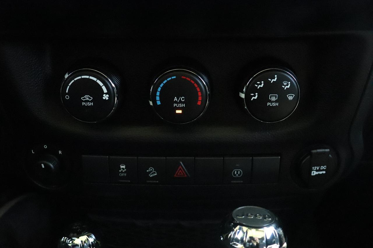 2016 Jeep Wrangler 2 DOOR SAHARA 4WD Photo