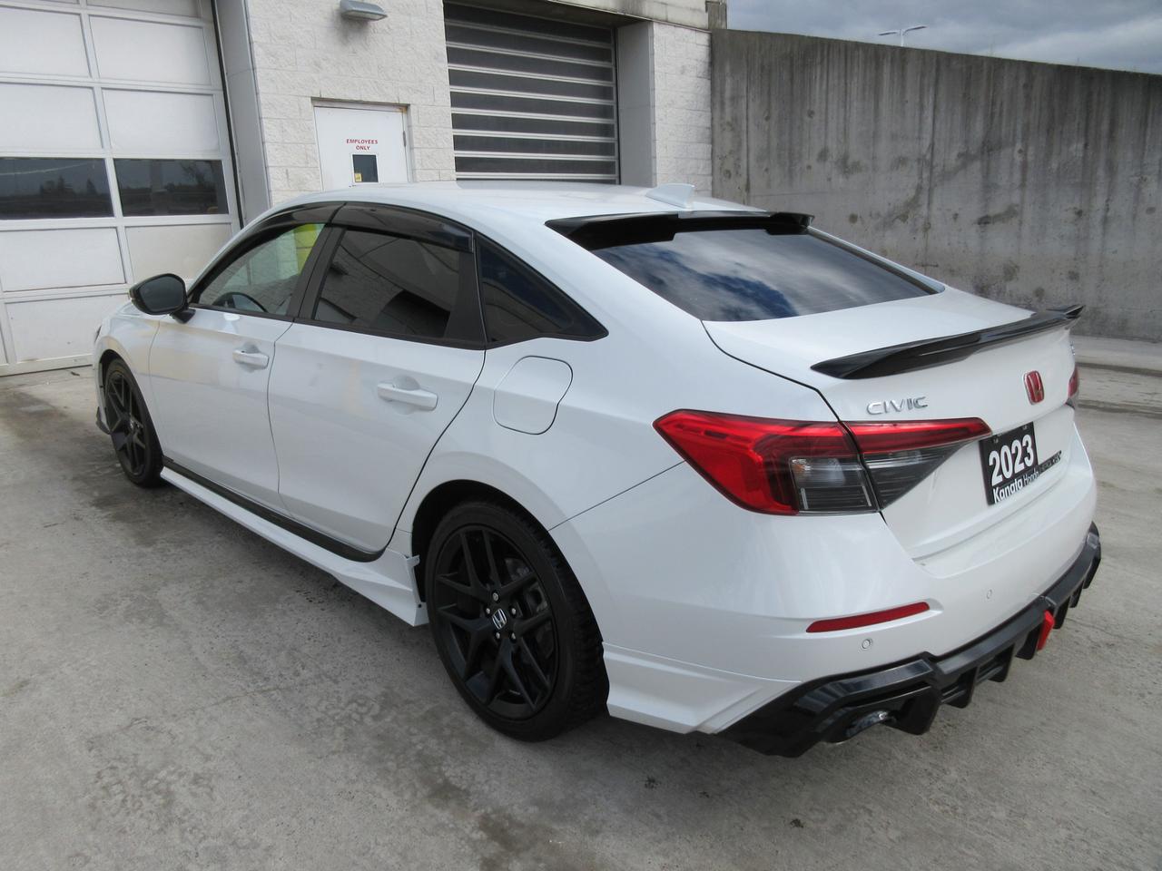 2023 Honda Civic Si Base 4dr Sedan Photo3