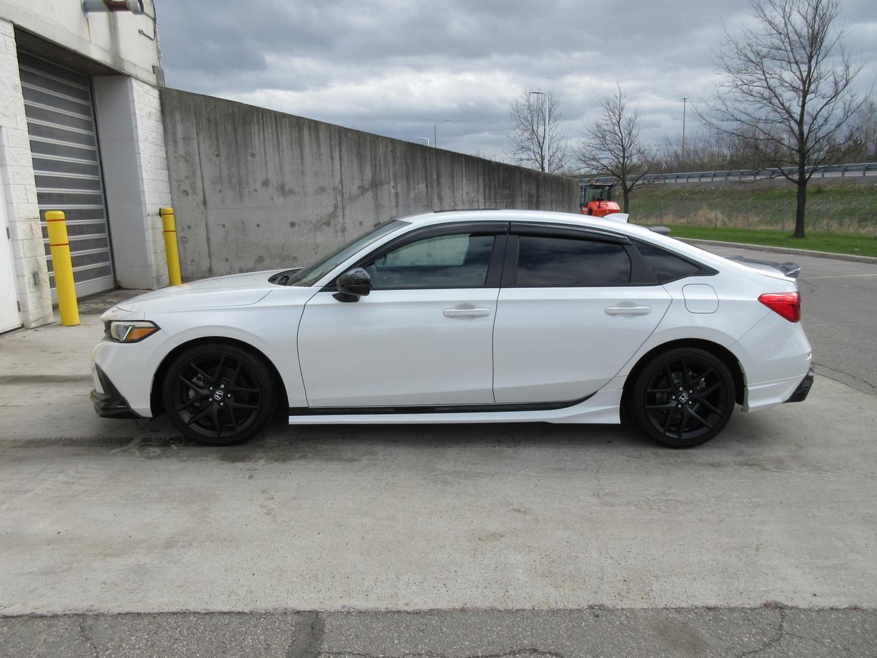2023 Honda Civic Si Base 4dr Sedan Photo2