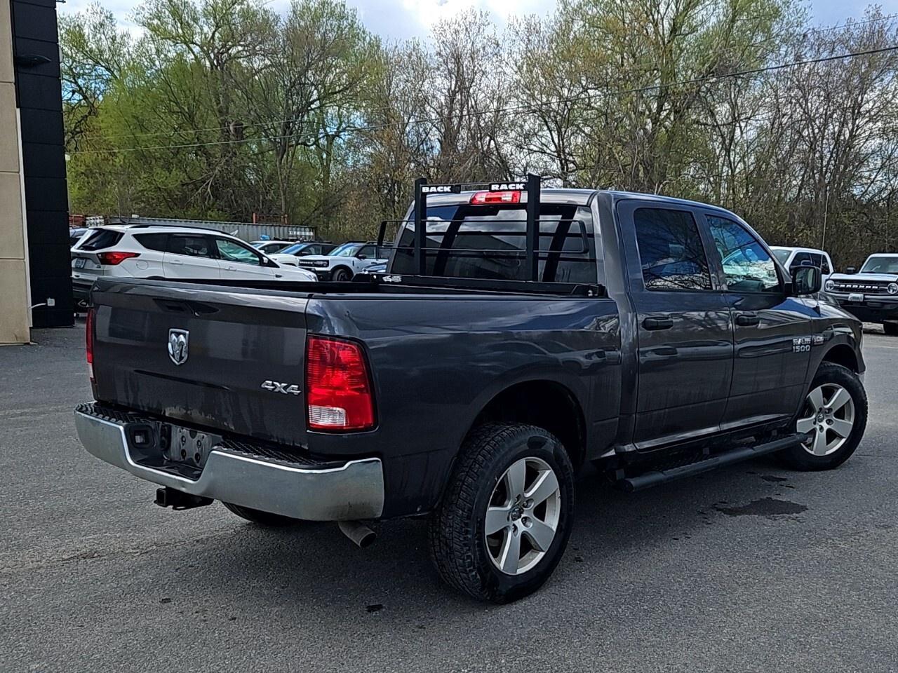 2015 RAM 1500 ST   SXT   TOW PKG   4WD Photo