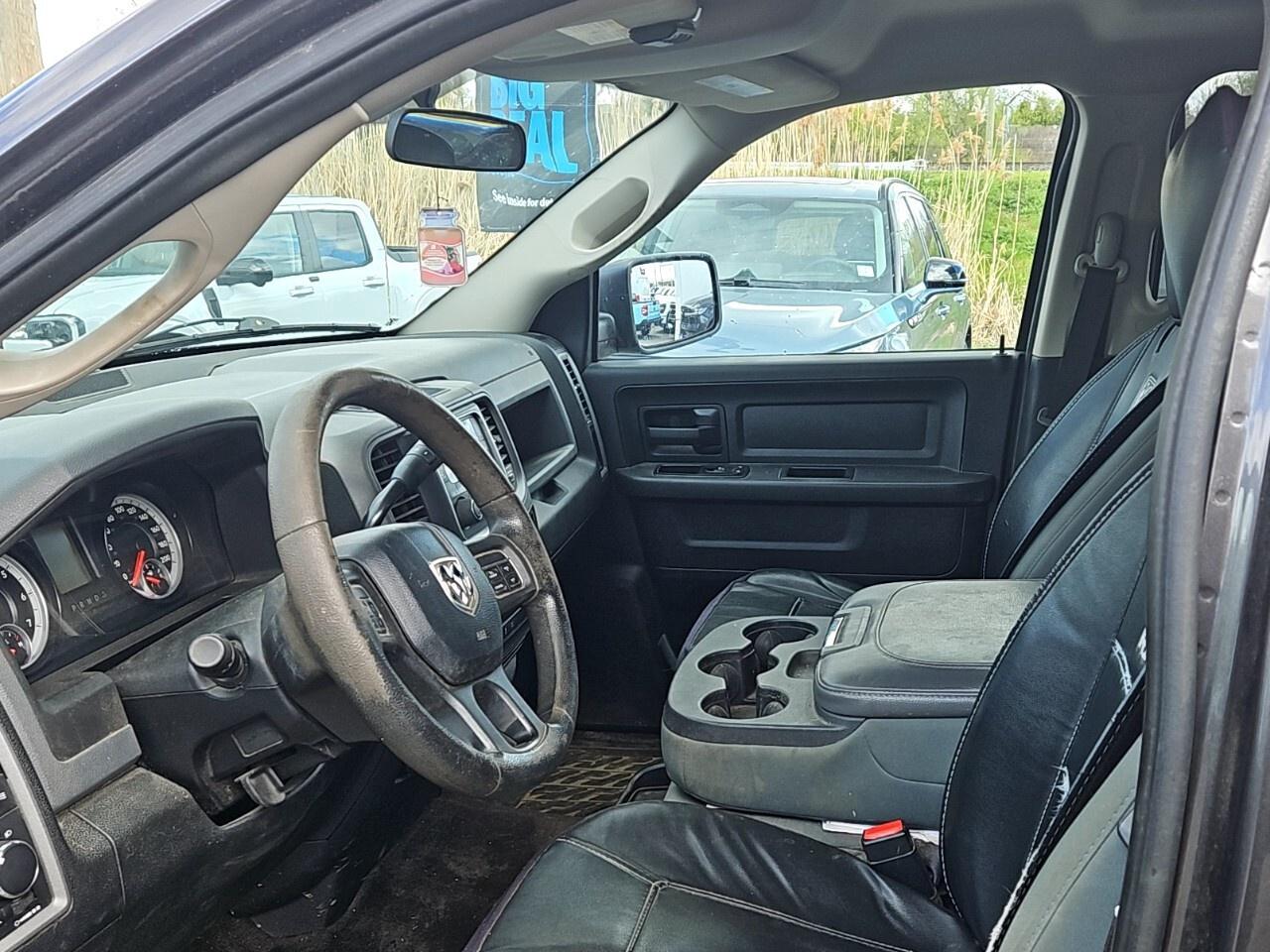 2015 RAM 1500 ST   SXT   TOW PKG   4WD Photo