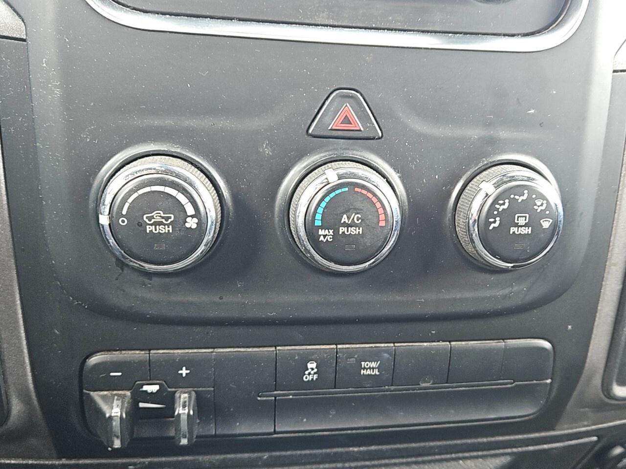 2015 RAM 1500 ST   SXT   TOW PKG   4WD Photo