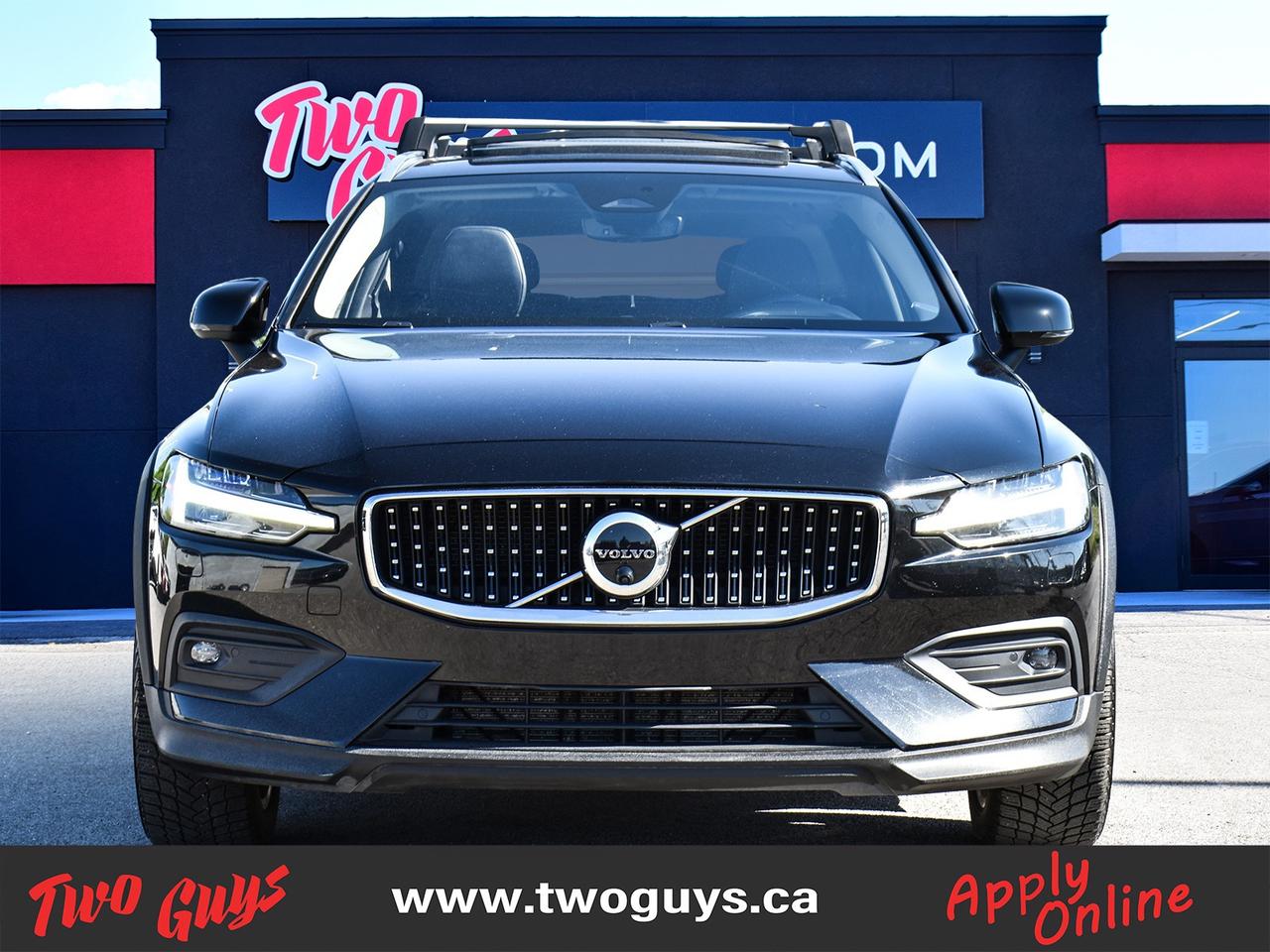2023 Volvo V60 Cross Country Ultimate   Leather   Pano   Nav Photo