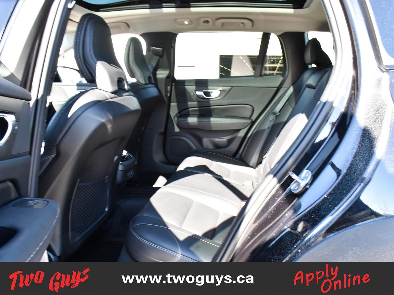 2023 Volvo V60 Cross Country Ultimate   Leather   Pano   Nav Photo