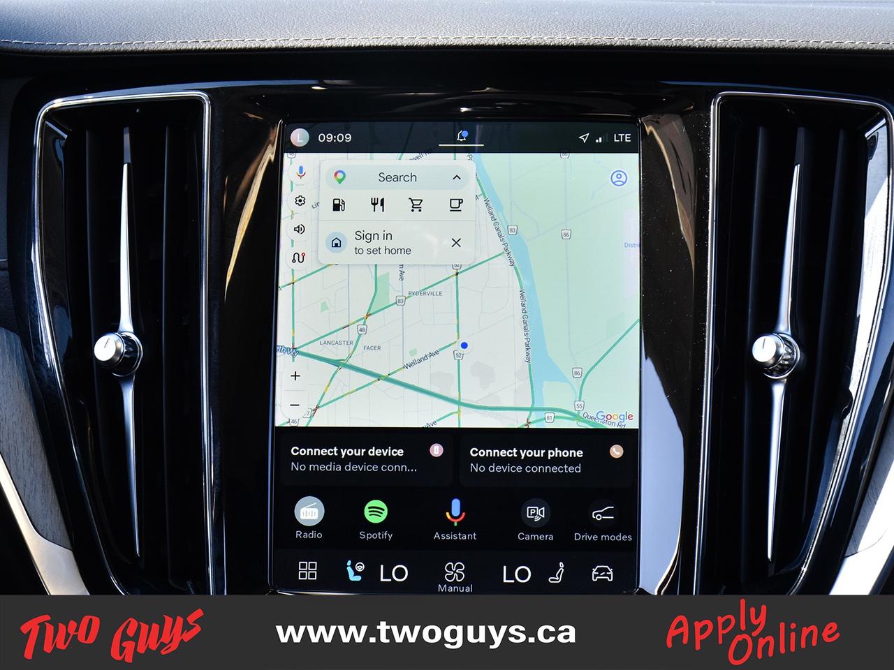 2023 Volvo V60 Cross Country Ultimate   Leather   Pano   Nav Photo