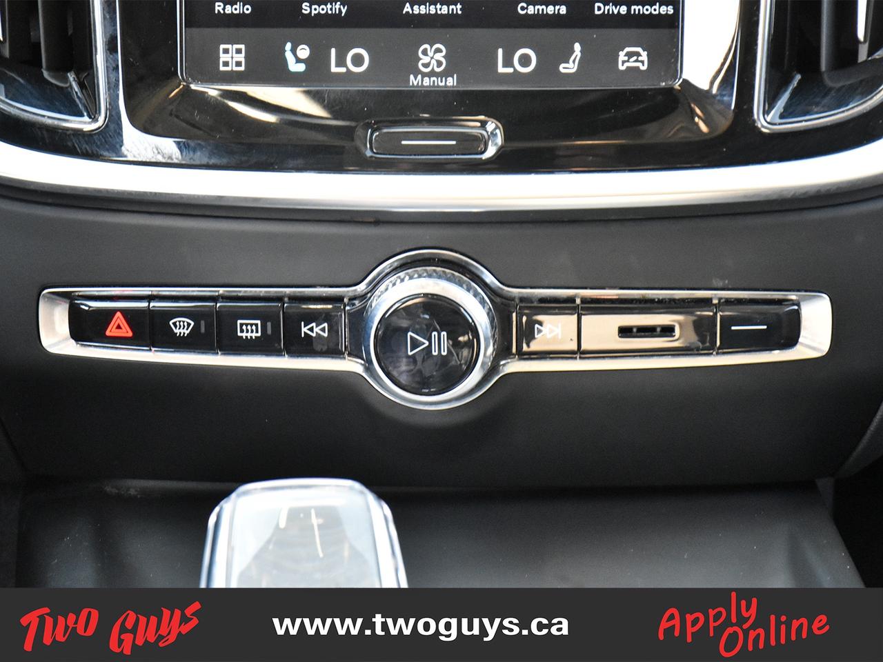 2023 Volvo V60 Cross Country Ultimate   Leather   Pano   Nav Photo