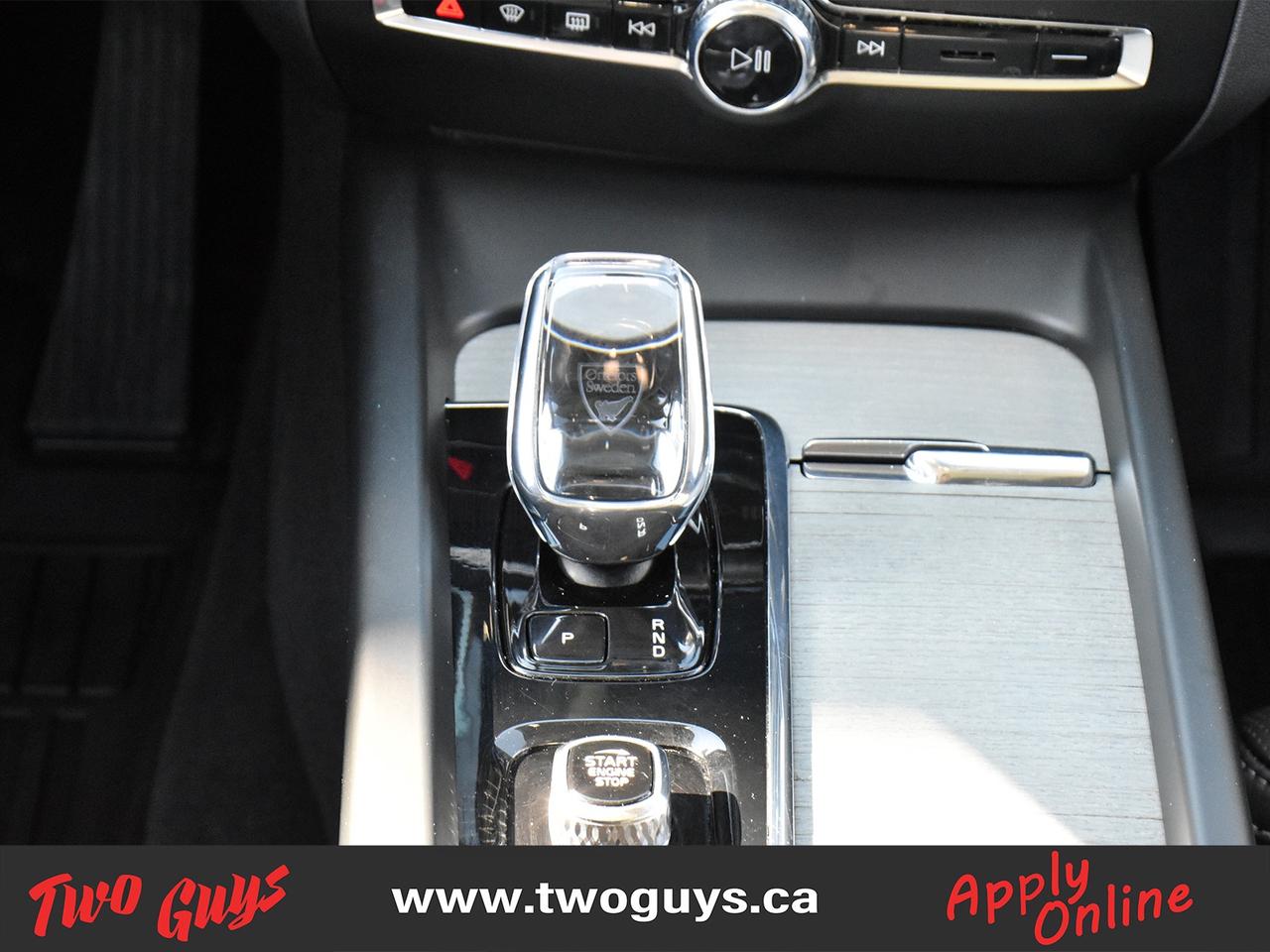 2023 Volvo V60 Cross Country Ultimate   Leather   Pano   Nav Photo