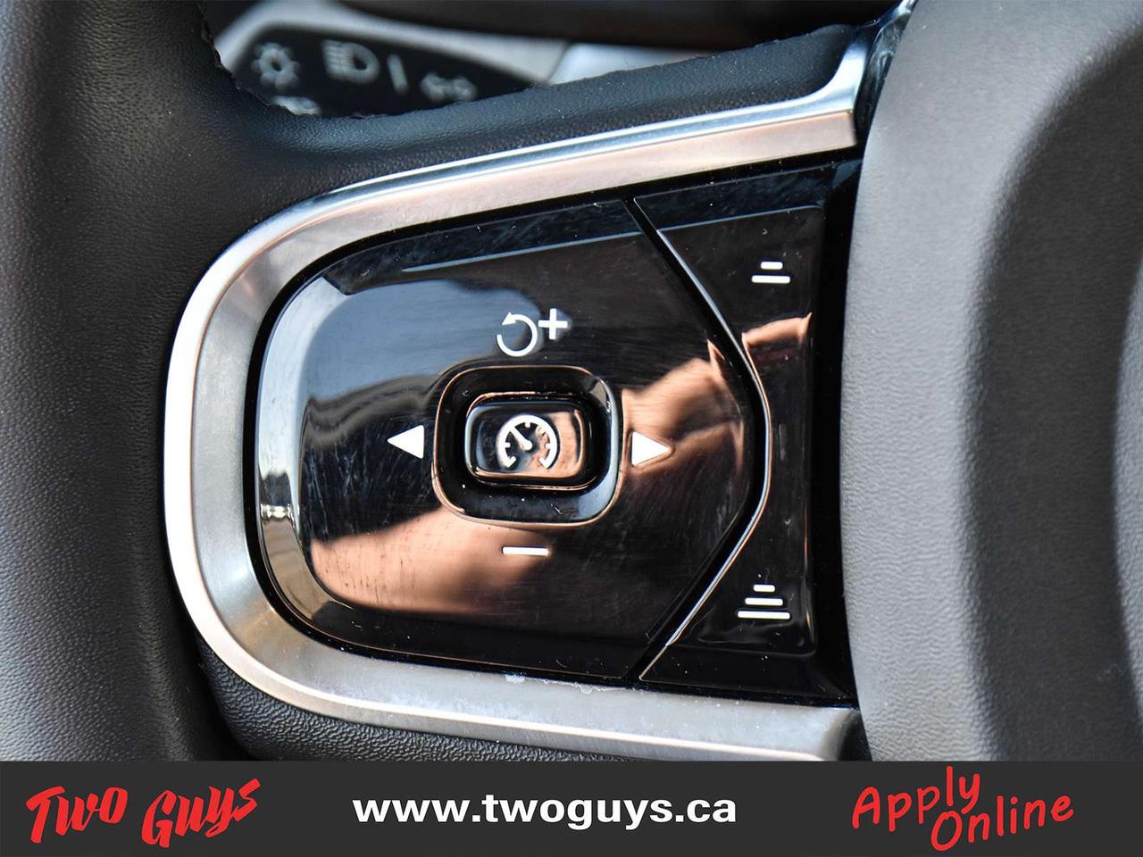 2023 Volvo V60 Cross Country Ultimate   Leather   Pano   Nav Photo