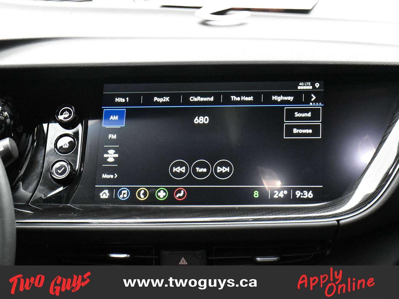 2023 Buick Envision Essence   ST Pkg   Leather   Panoroof   LOW KMS Photo
