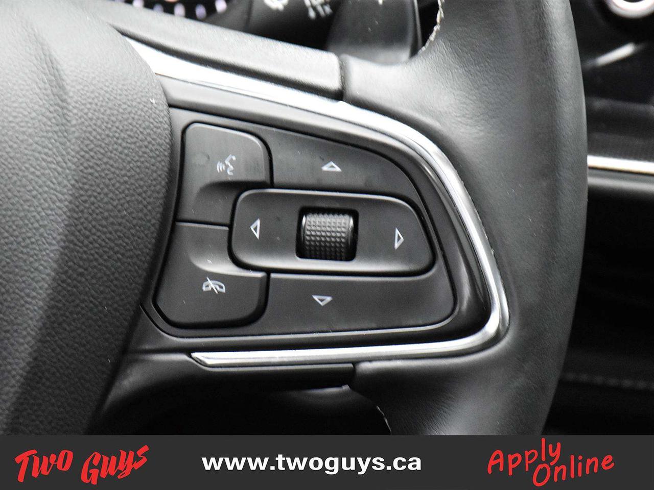 2023 Buick Envision Essence   ST Pkg   Leather   Panoroof   LOW KMS Photo