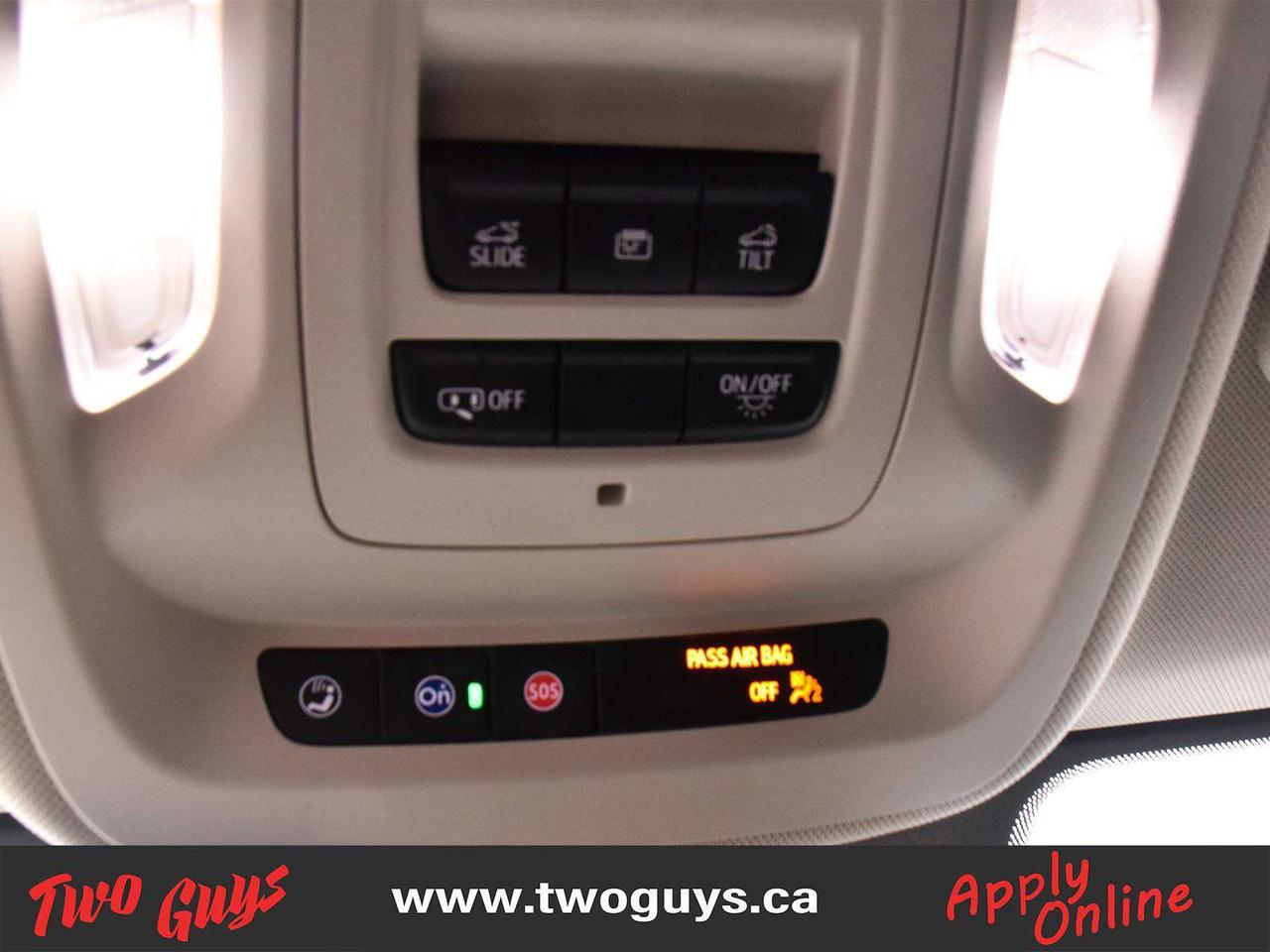 2023 Buick Envision Essence   ST Pkg   Leather   Panoroof   LOW KMS Photo