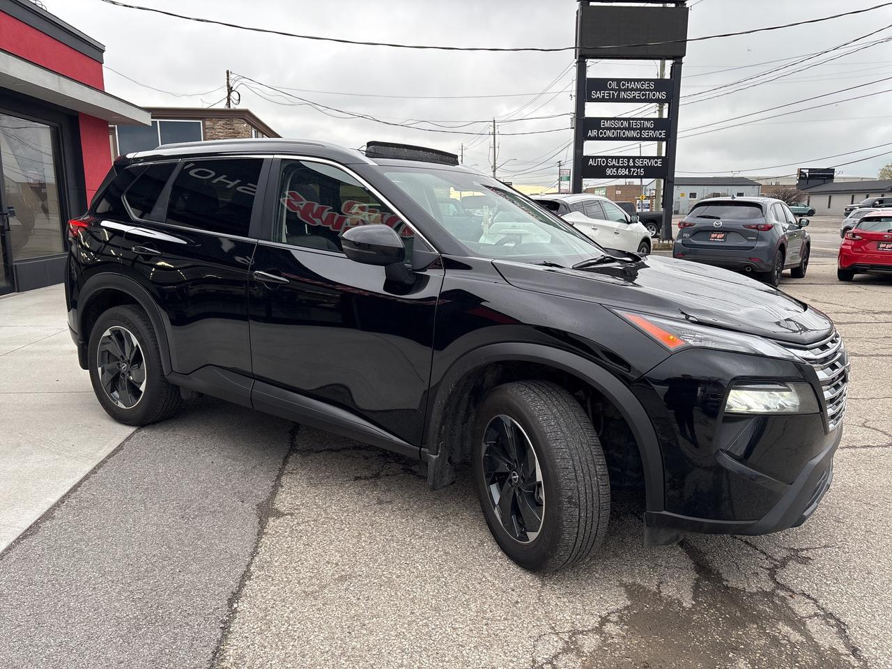 2024 Nissan Rogue AWD SV Moonroof Remote Start Back Up Camera Photo