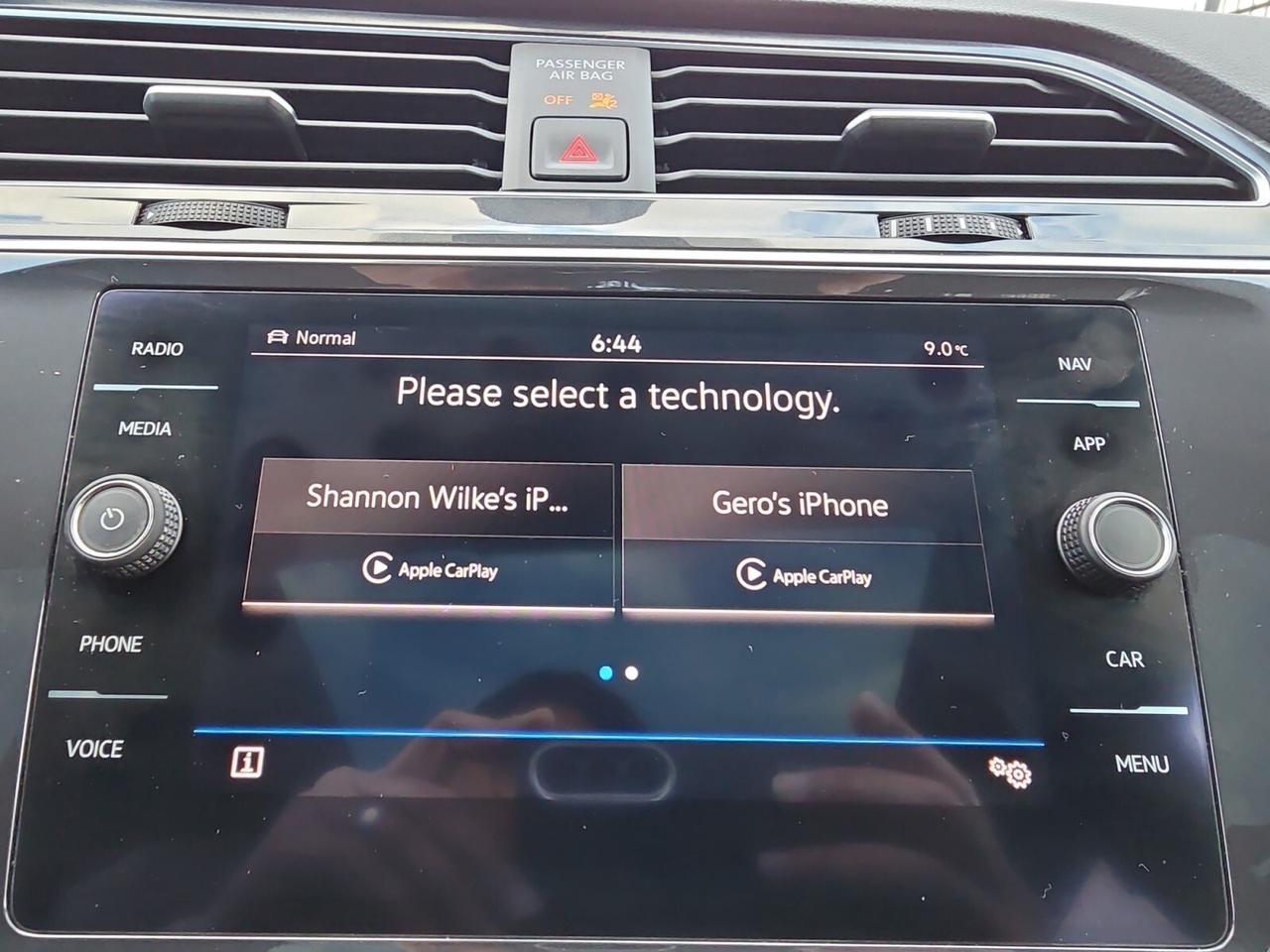 2021 Volkswagen Tiguan Highline R-Line 4MOTION * 1 OWNER / CARPLAY / PANO Photo