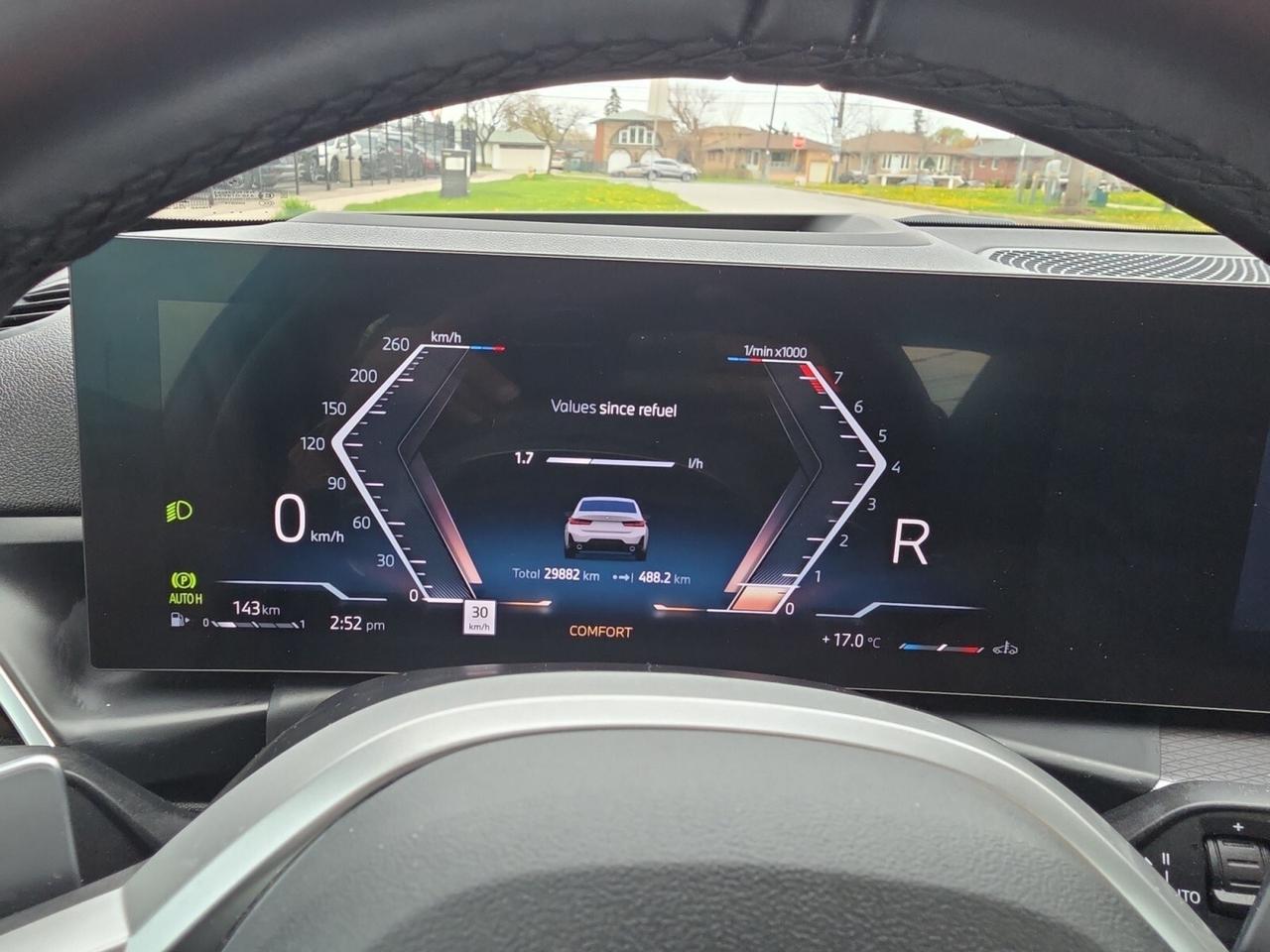2025 BMW 3 Series 330i xDrive M-SPORT * HUD / DRIVER ASSIST / CARPLA Photo