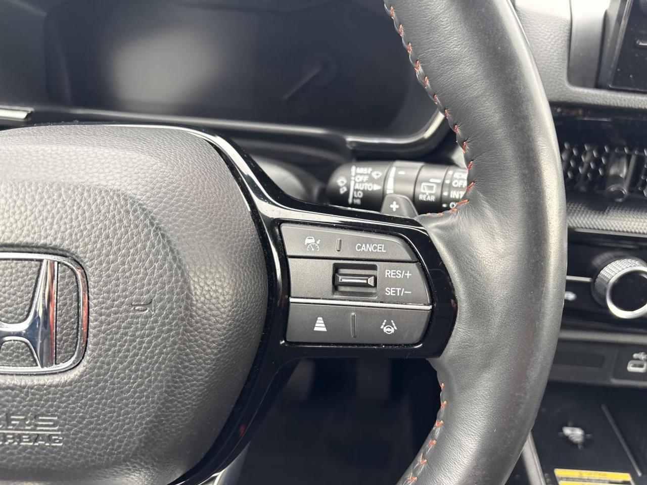 2023 Honda CR-V Hybrid Touring Photo