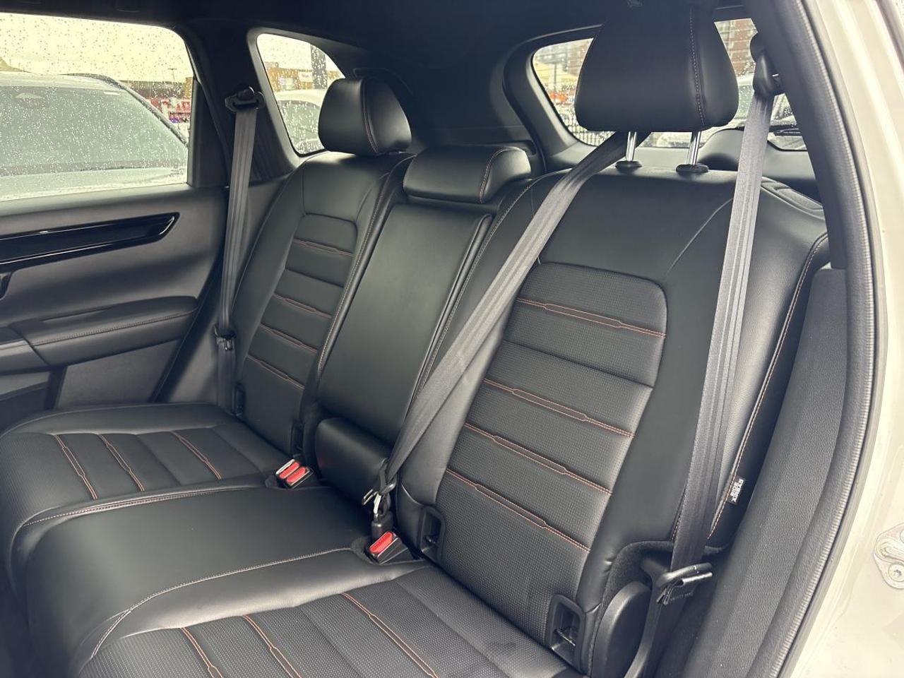 2023 Honda CR-V Hybrid Touring Photo