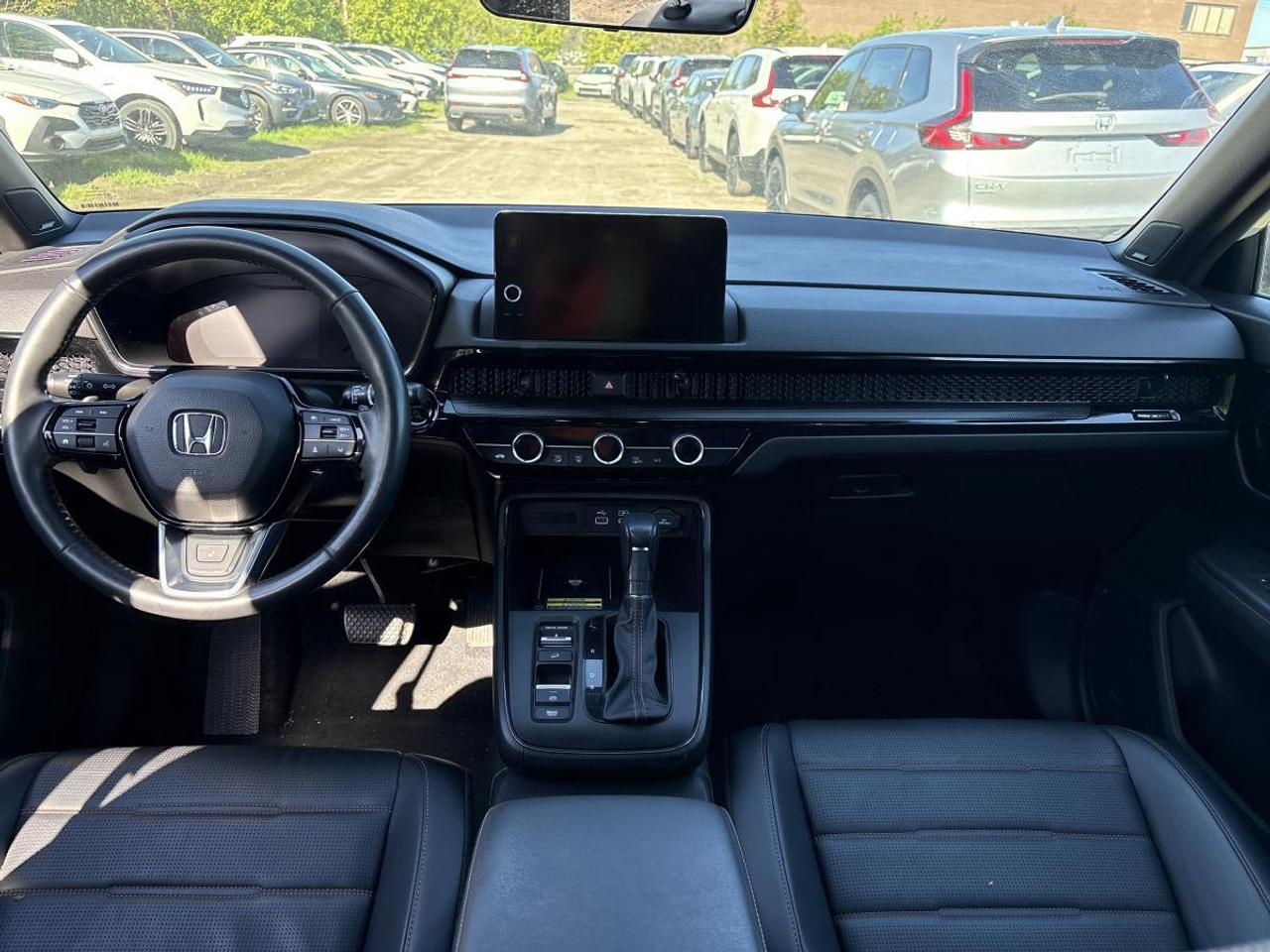 2023 Honda CR-V Hybrid Touring Photo