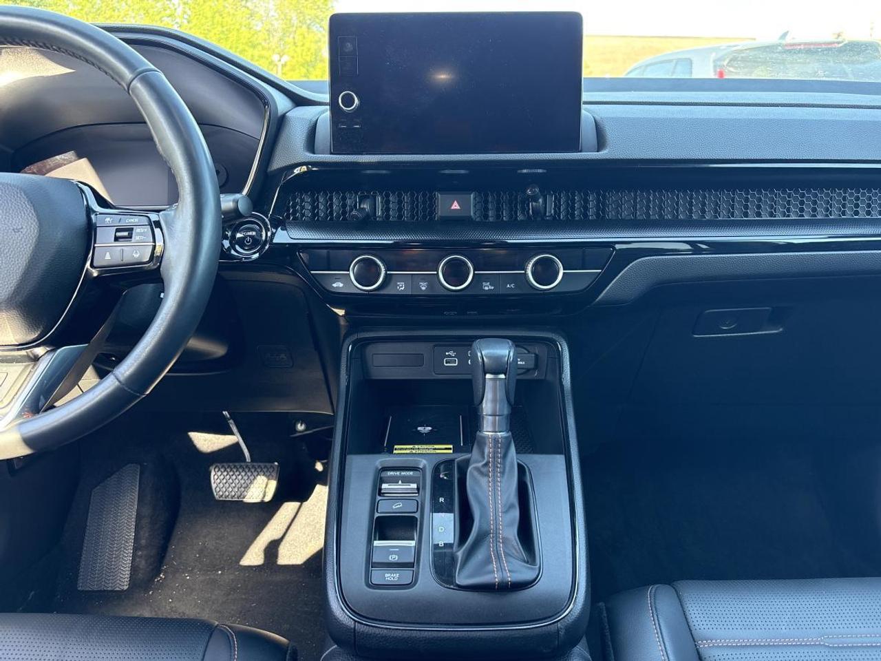 2023 Honda CR-V Hybrid Touring Photo