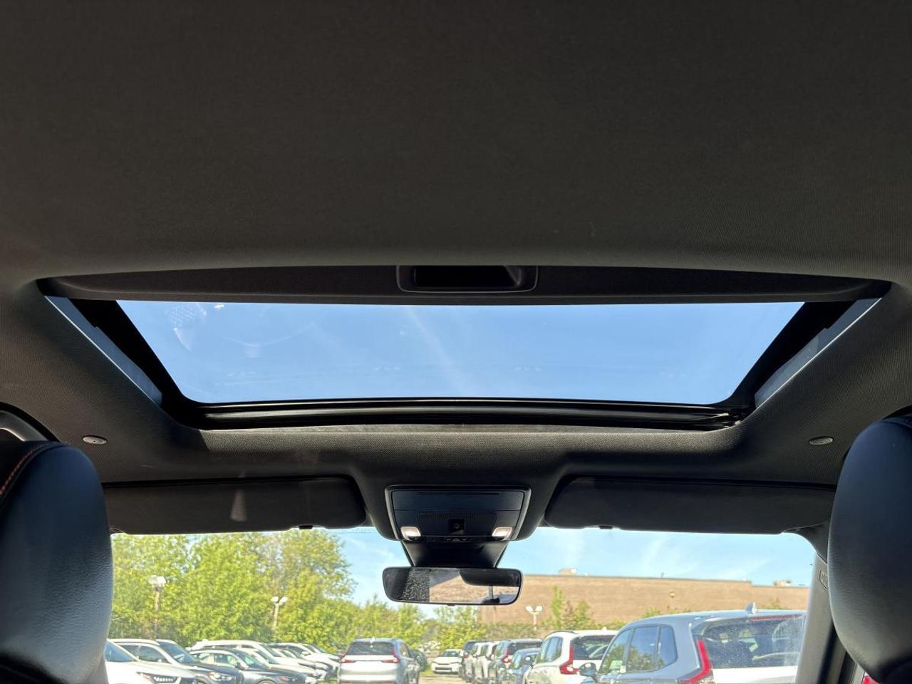 2023 Honda CR-V Hybrid Touring Photo