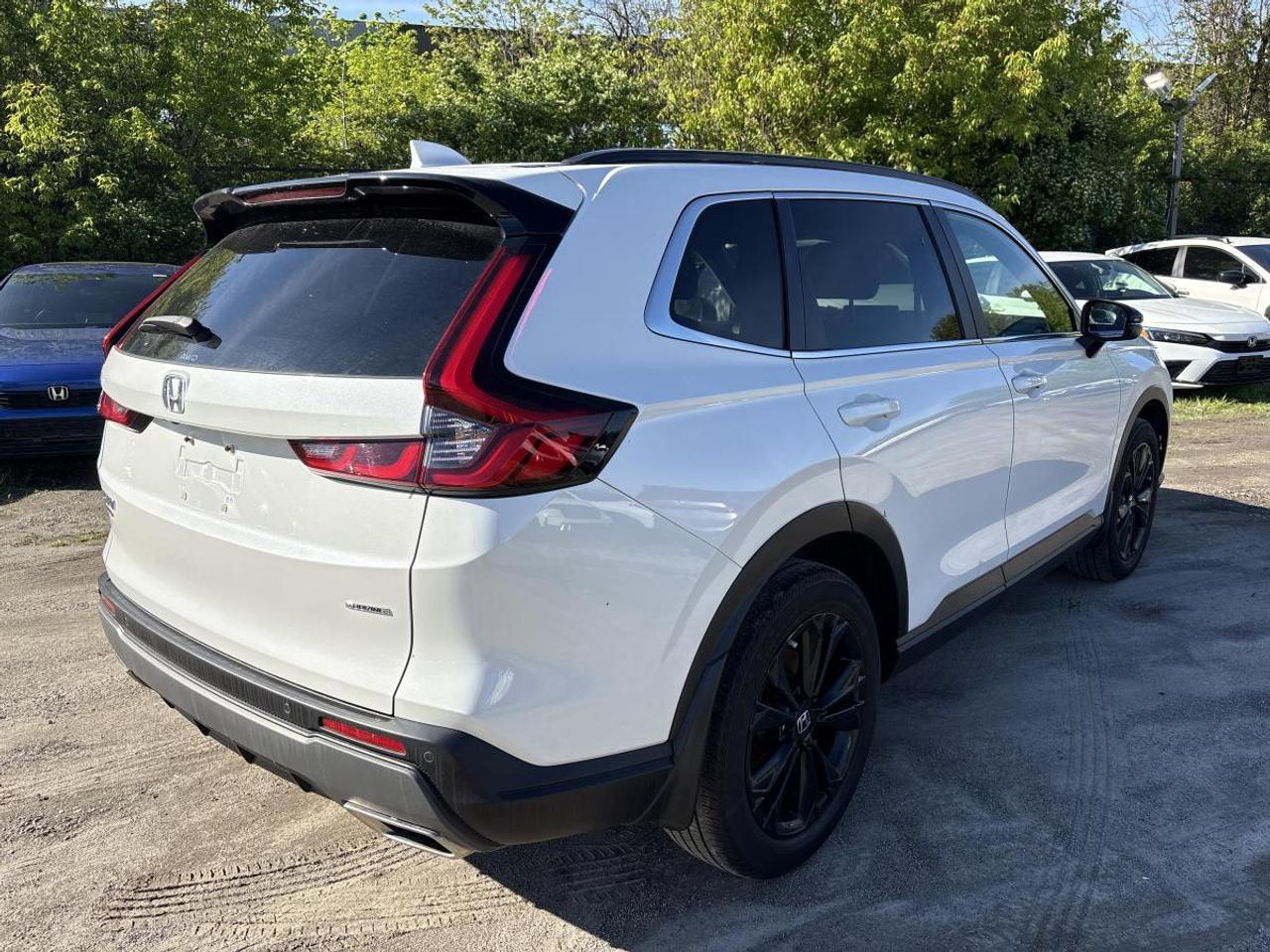 2023 Honda CR-V Hybrid Touring Photo