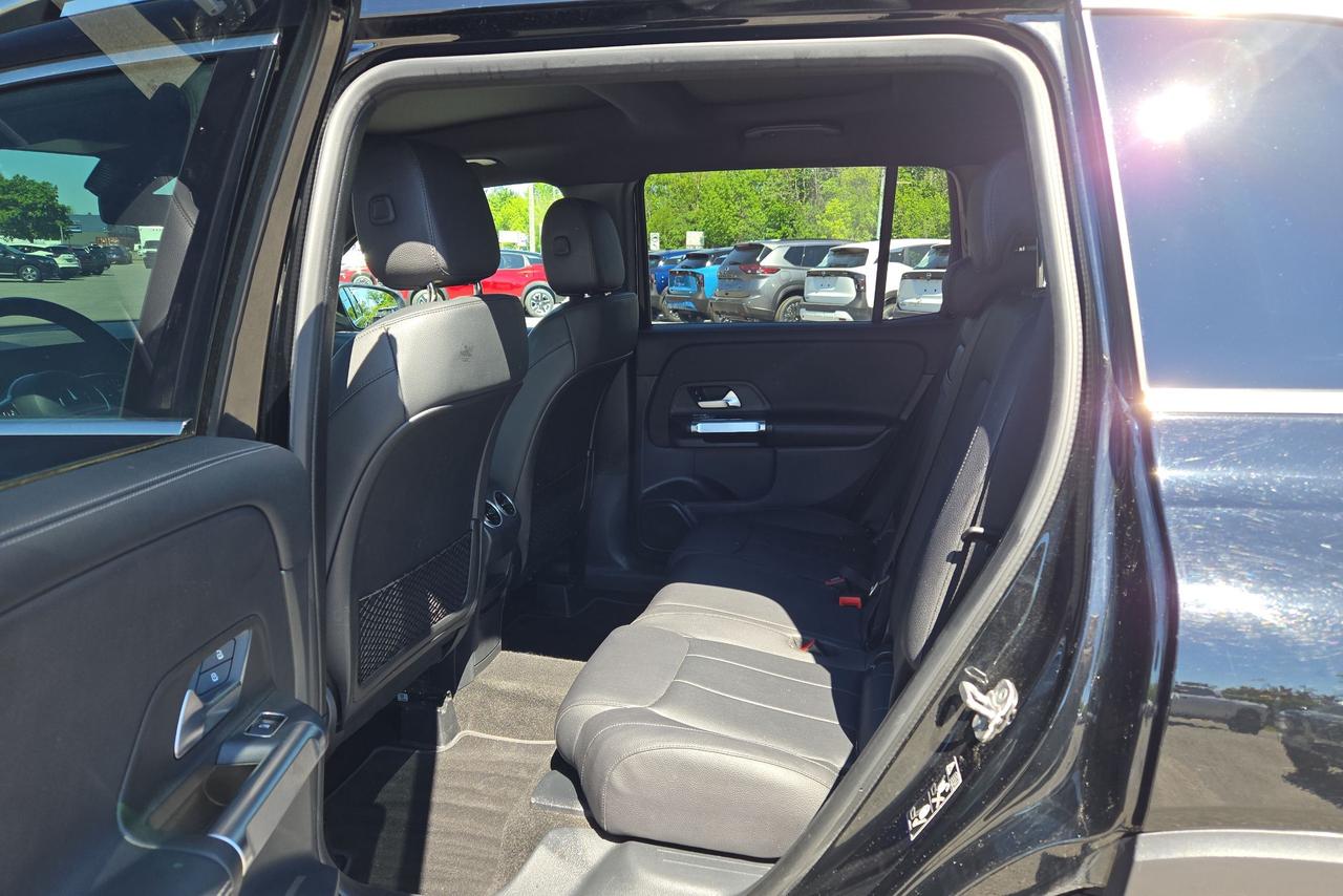 2023 Mercedes-Benz GLB Luxury and Power awaits you Photo
