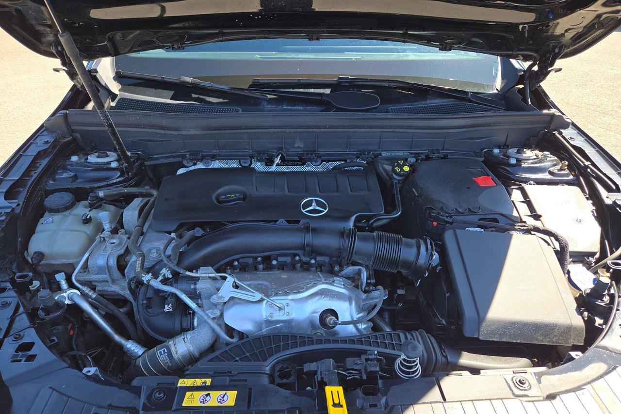 2023 Mercedes-Benz GLB Luxury and Power awaits you Photo