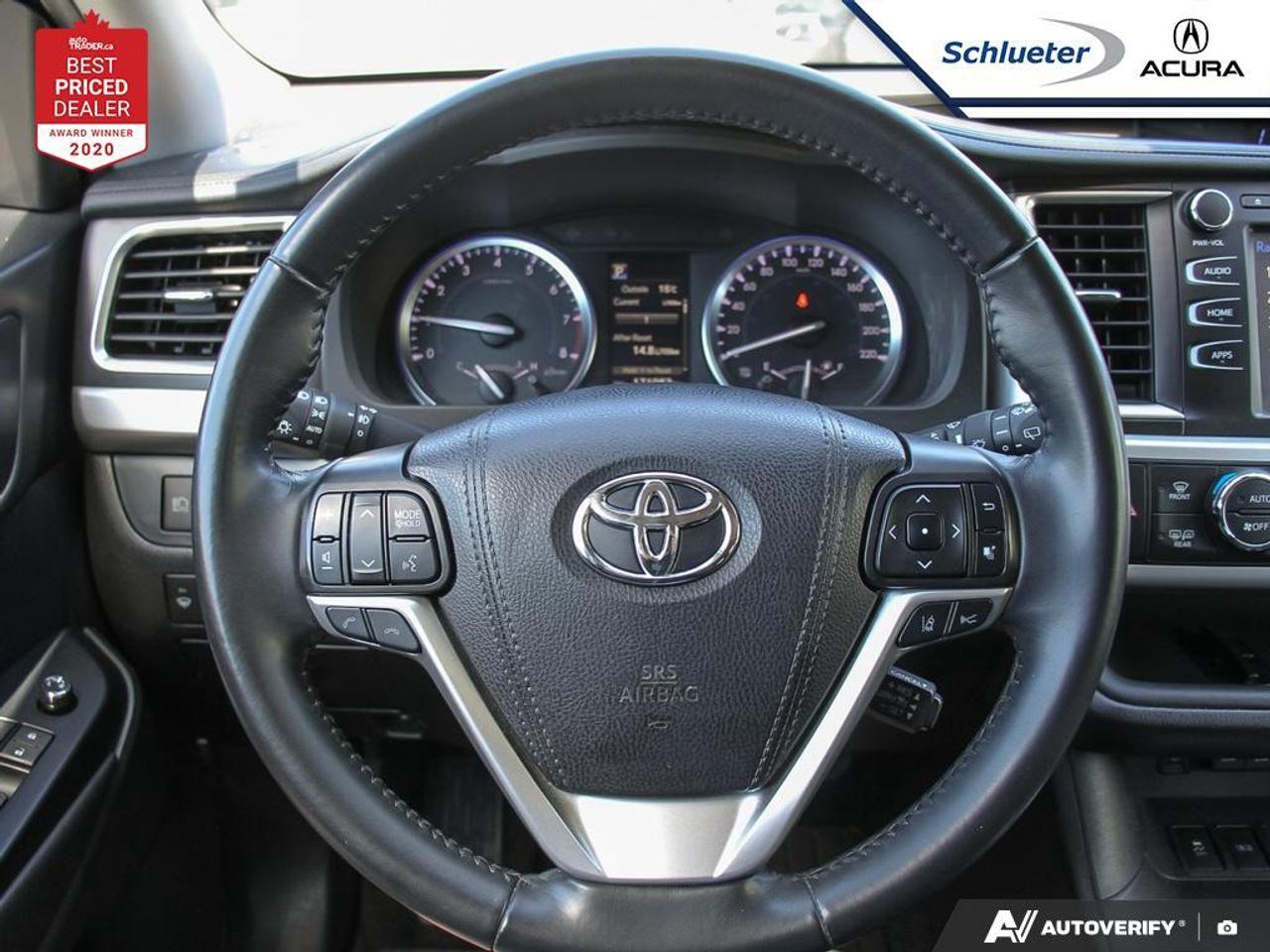 2019 Toyota Highlander AWD SE - No Accidents! 1 Owner! Photo