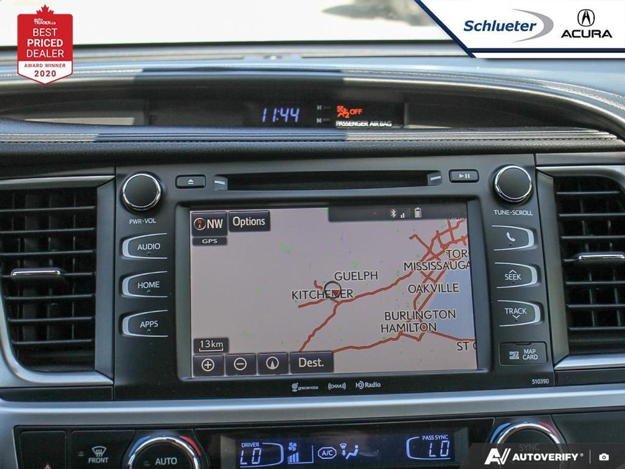 2019 Toyota Highlander AWD SE - No Accidents! 1 Owner! Photo