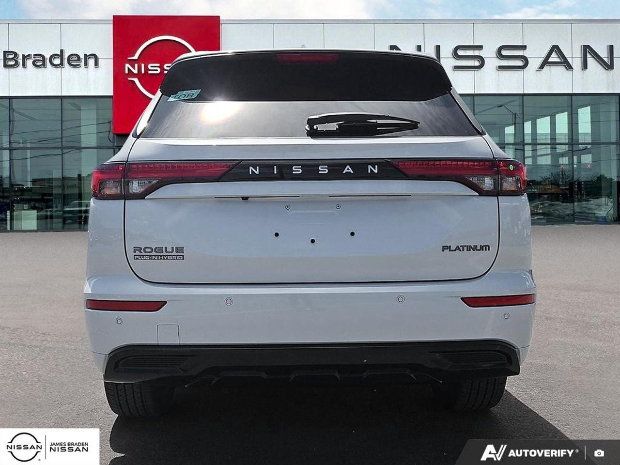 2026 Nissan Rogue Plug-In Hybrid AWD Platinum Photo4