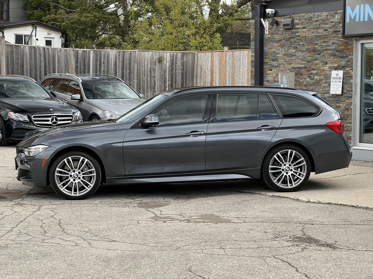 2018 BMW 3 Series 330i xDrive Touring – M Sport   Dealer Serviced Photo