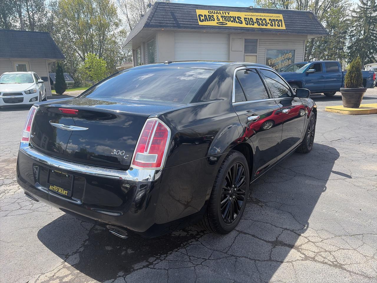 2014 Chrysler 300 300C-LEATHER-LOADED-5.7-AWD Photo