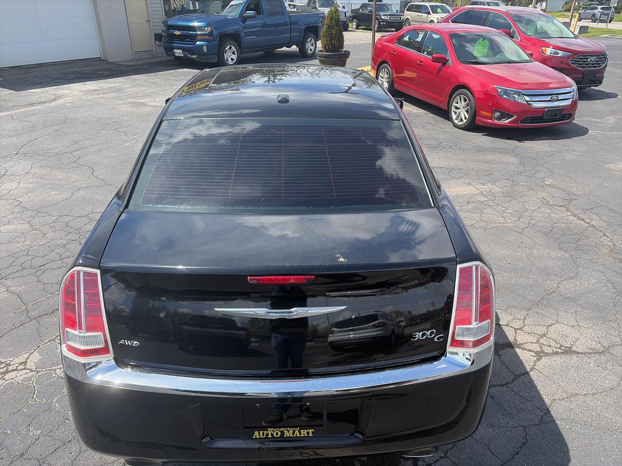 2014 Chrysler 300 300C-LEATHER-LOADED-5.7-AWD Photo