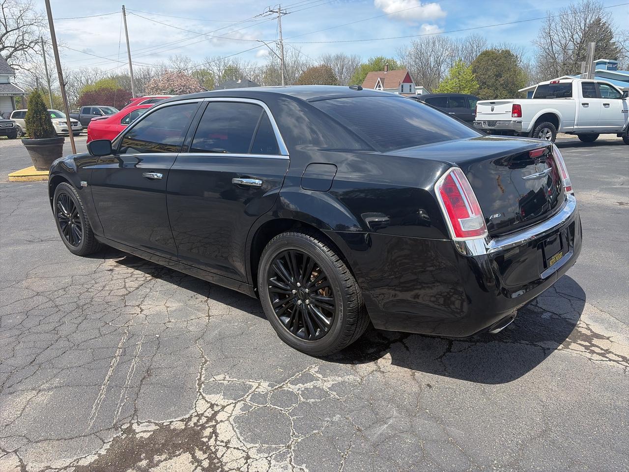 2014 Chrysler 300 300C-LEATHER-LOADED-5.7-AWD Photo