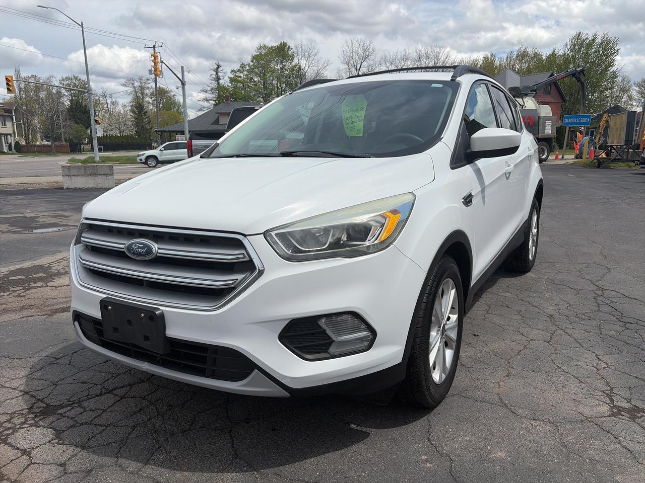 2017 Ford Escape SE-CLEAN CARFAX-EXCELLENT SERVICE RECORDS Photo