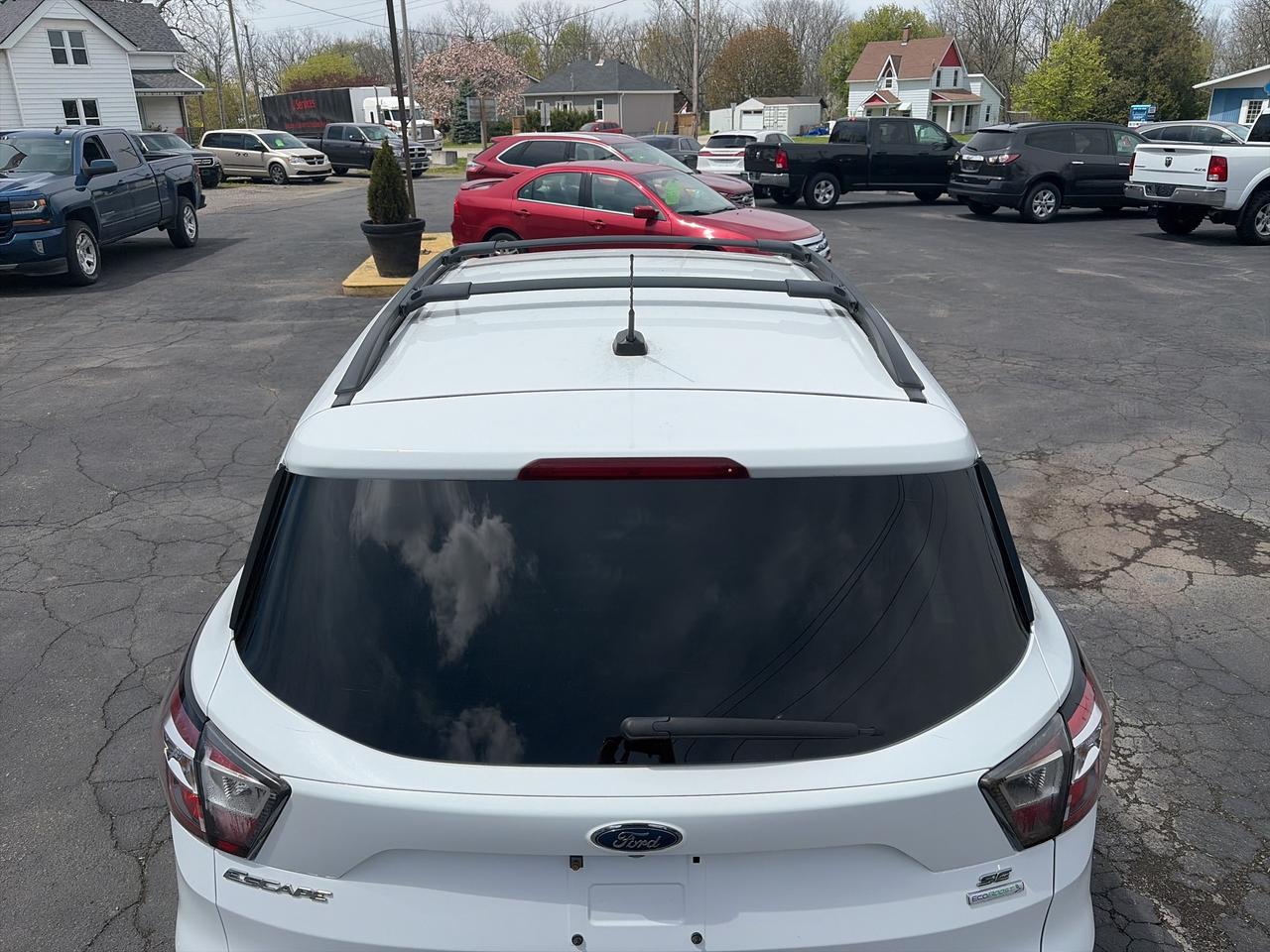 2017 Ford Escape SE-CLEAN CARFAX-EXCELLENT SERVICE RECORDS Photo