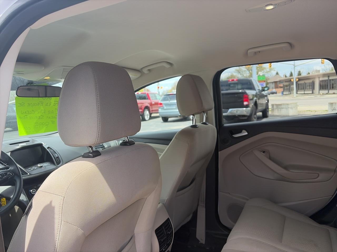 2017 Ford Escape SE-CLEAN CARFAX-EXCELLENT SERVICE RECORDS Photo