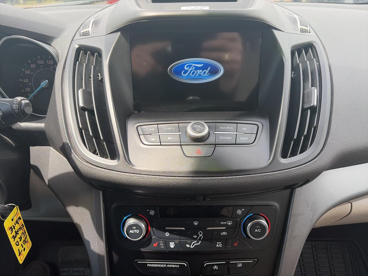 2017 Ford Escape SE-CLEAN CARFAX-EXCELLENT SERVICE RECORDS Photo