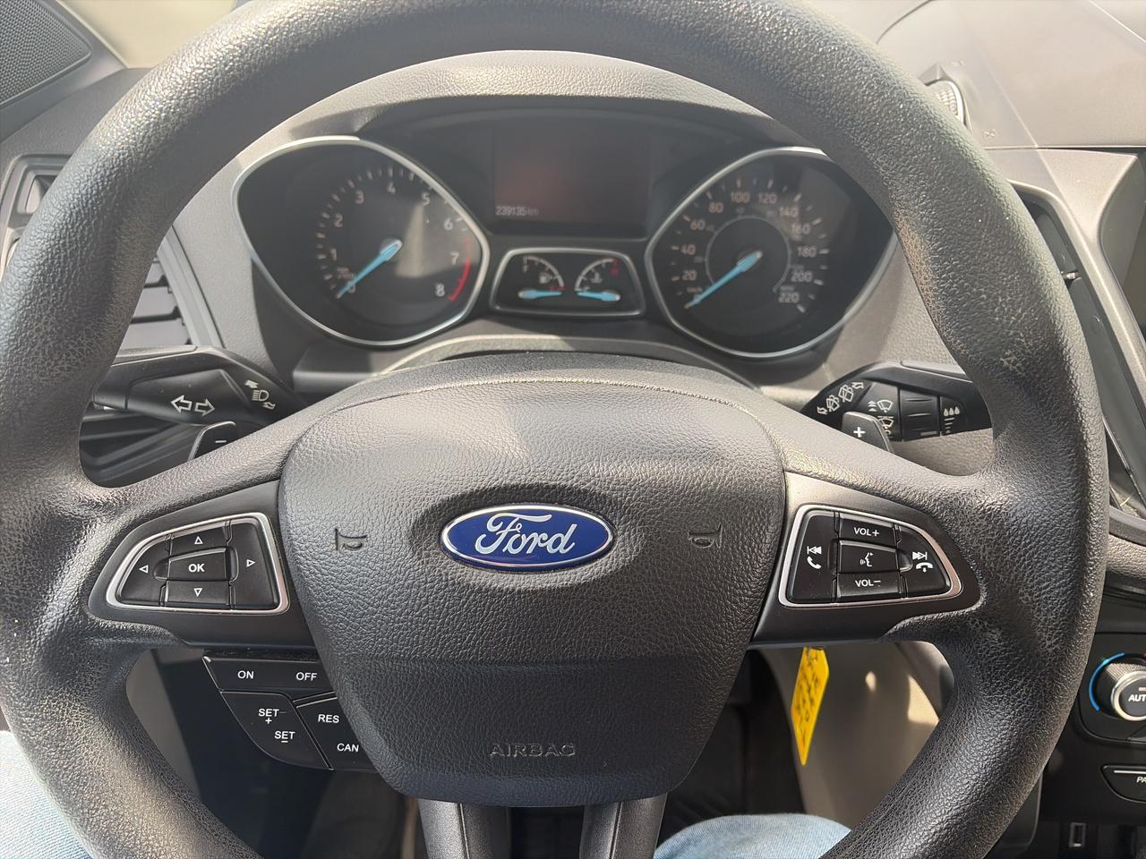 2017 Ford Escape SE-CLEAN CARFAX-EXCELLENT SERVICE RECORDS Photo
