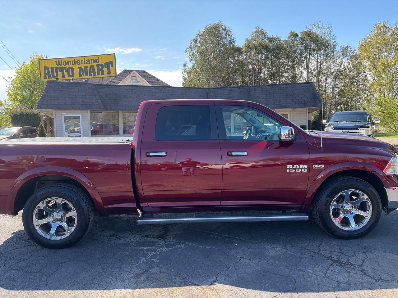 2016 RAM 1500 LARAMIE-FULLY LOADED-LEATHER-5.7-4X4 Photo