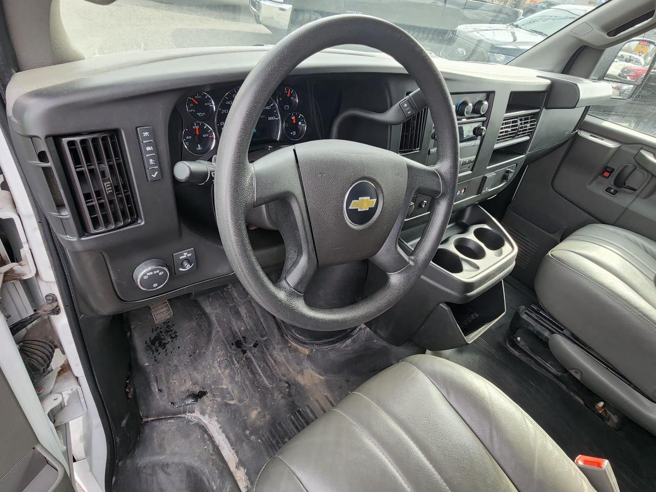 2022 Chevrolet Express 2500 Work Van Rear-Wheel Drive Extended Cargo Van Photo
