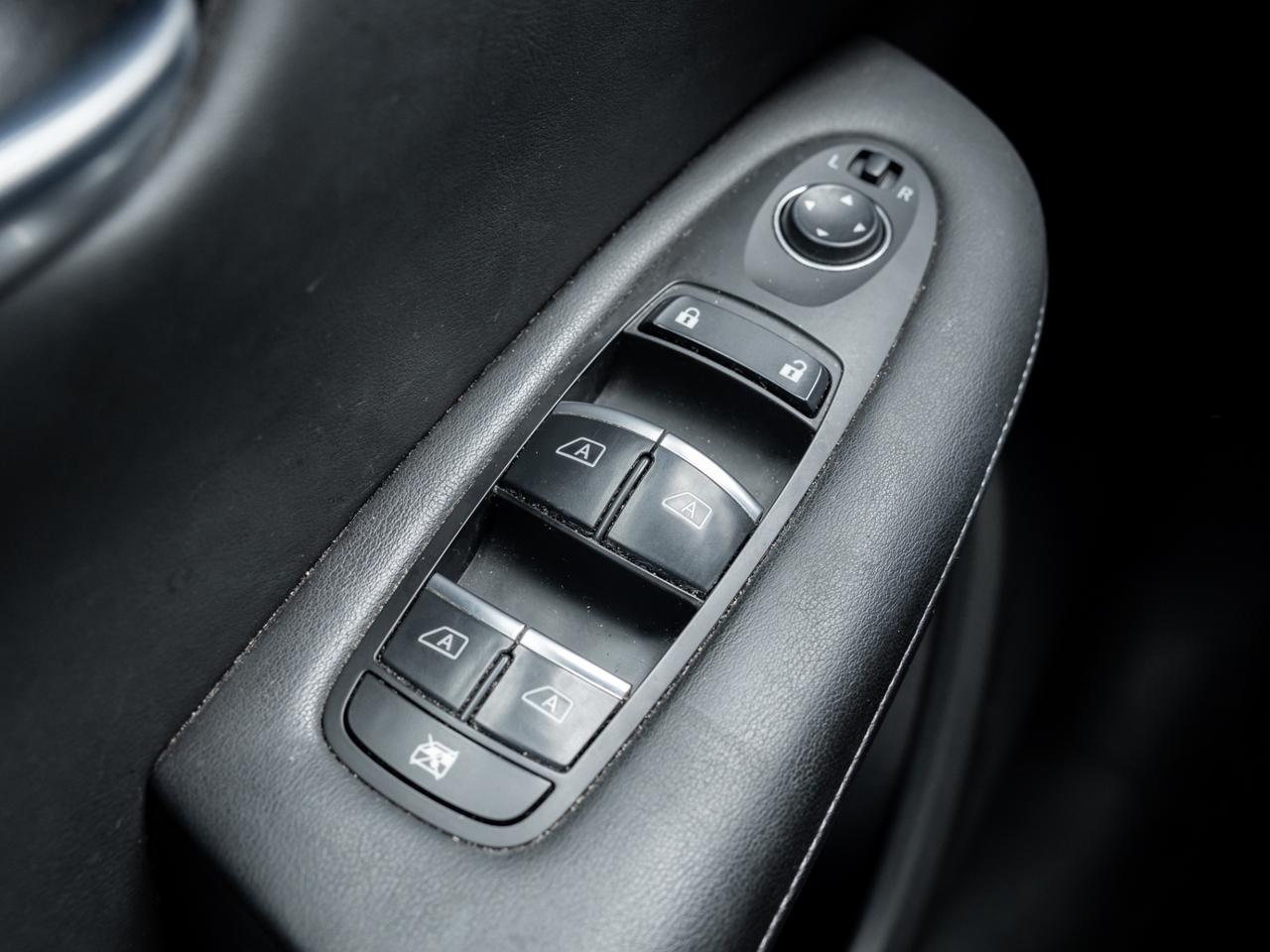 2019 Infiniti QX50 LUXE AWD, Nav, Camera Photo