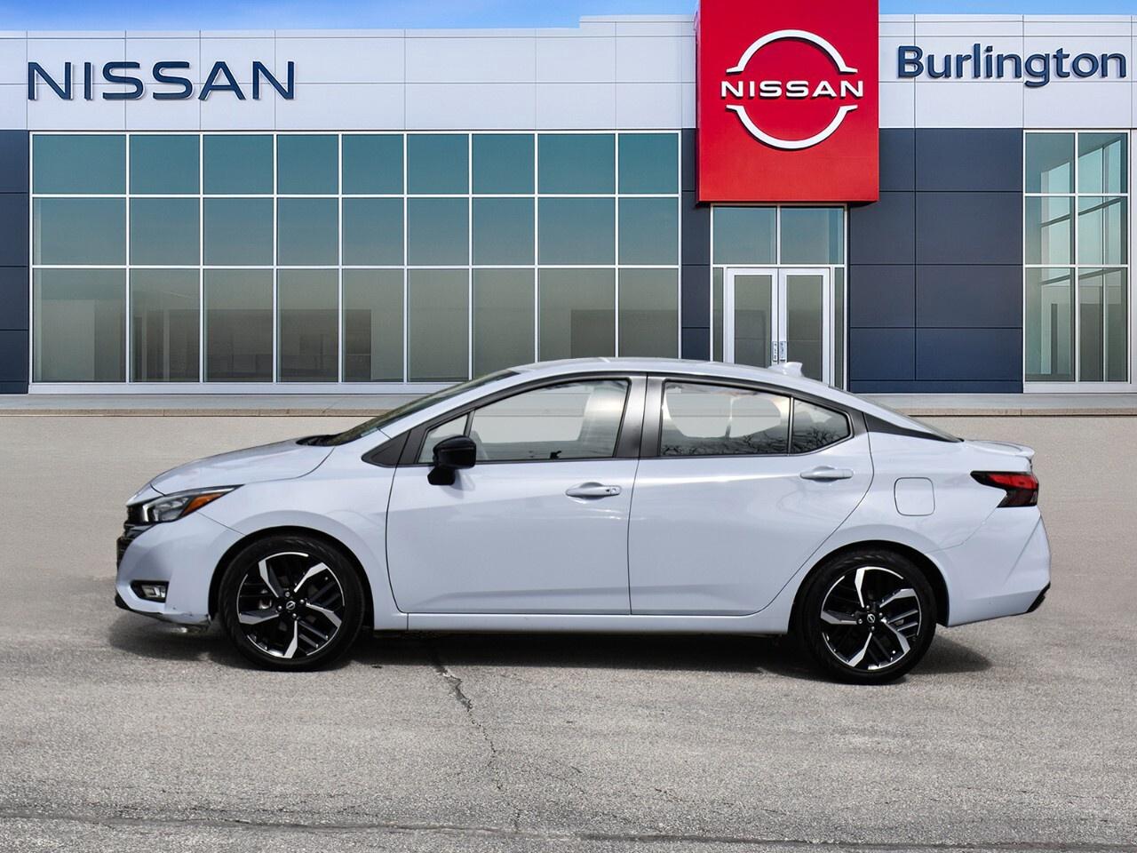 2024 Nissan Versa SR CVT< APPLE CARPLAY, REMOTE START Photo