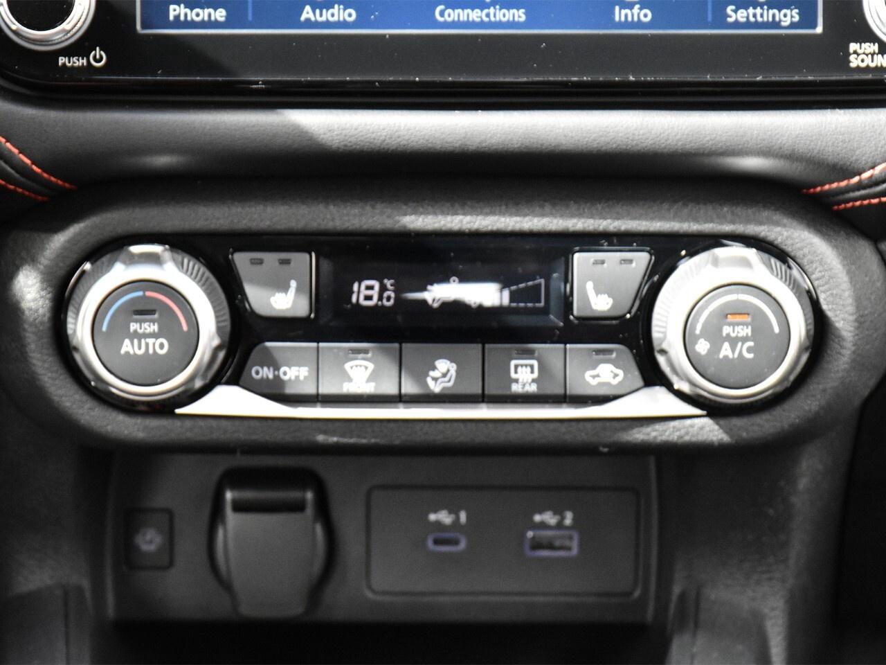 2024 Nissan Versa SR CVT< APPLE CARPLAY, REMOTE START Photo
